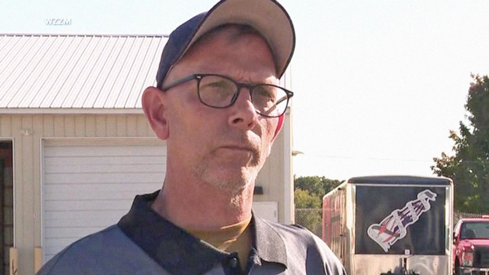 PHOTO: Dave Skinner, a school bus driver in Michigan, told WZZM two parents flagged him down on Oct. 4 to ask for help after their car was allegedly stolen with their child inside.