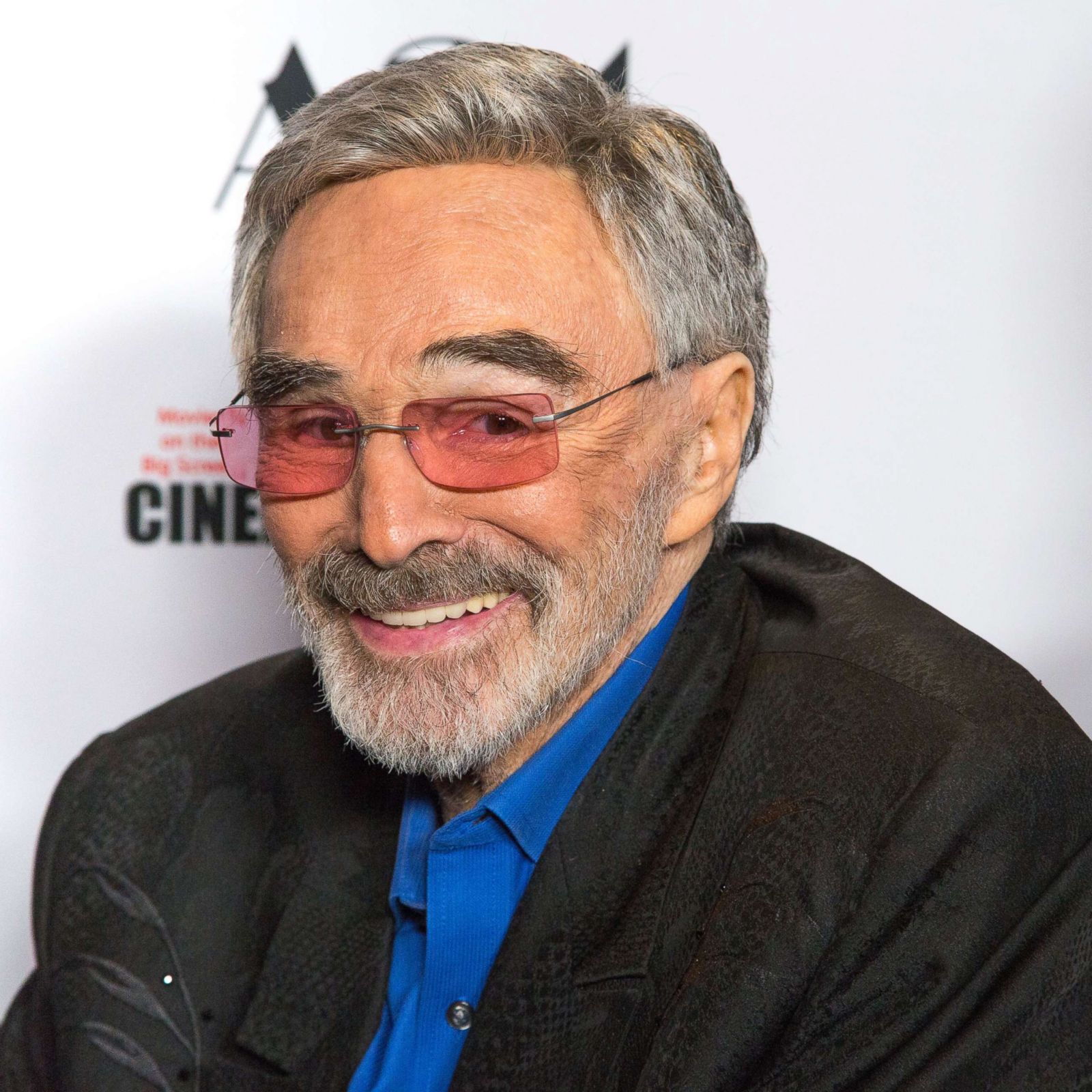 PHOTOS: The life of Burt Reynolds - ABC News