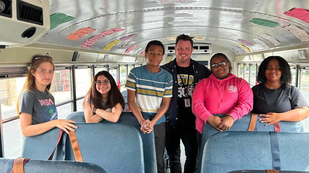 PHOTO: Anthony Burgess, a bus driver for Pinellas County Schools in Florida, spreads positivity to students with handwritten messages displayed on the inside of his school bus.