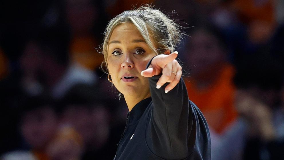 PHOTO: Head Coach Kim Caldwell of the Tennessee Lady Vols reacts to a play during the first half against the South Carolina Gamecocks at Thompson-Boling Arena on Jan. 27, 2025 in Knoxville, Tenn.