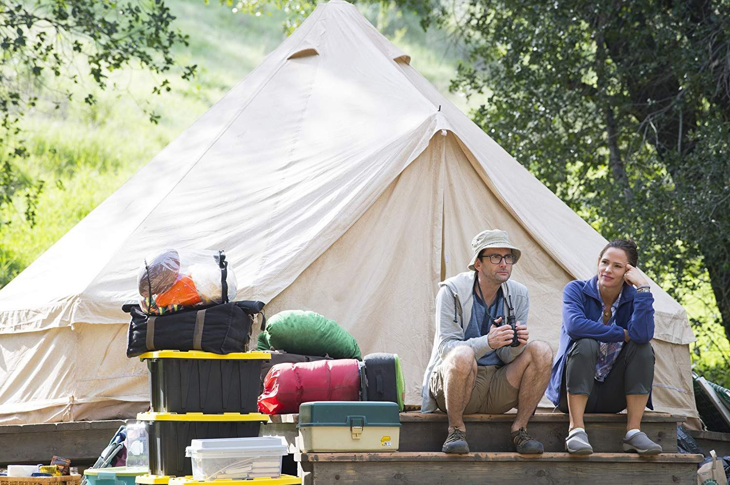 PHOTO: David Tennant and Jennifer Garner in a scene from "Camping."