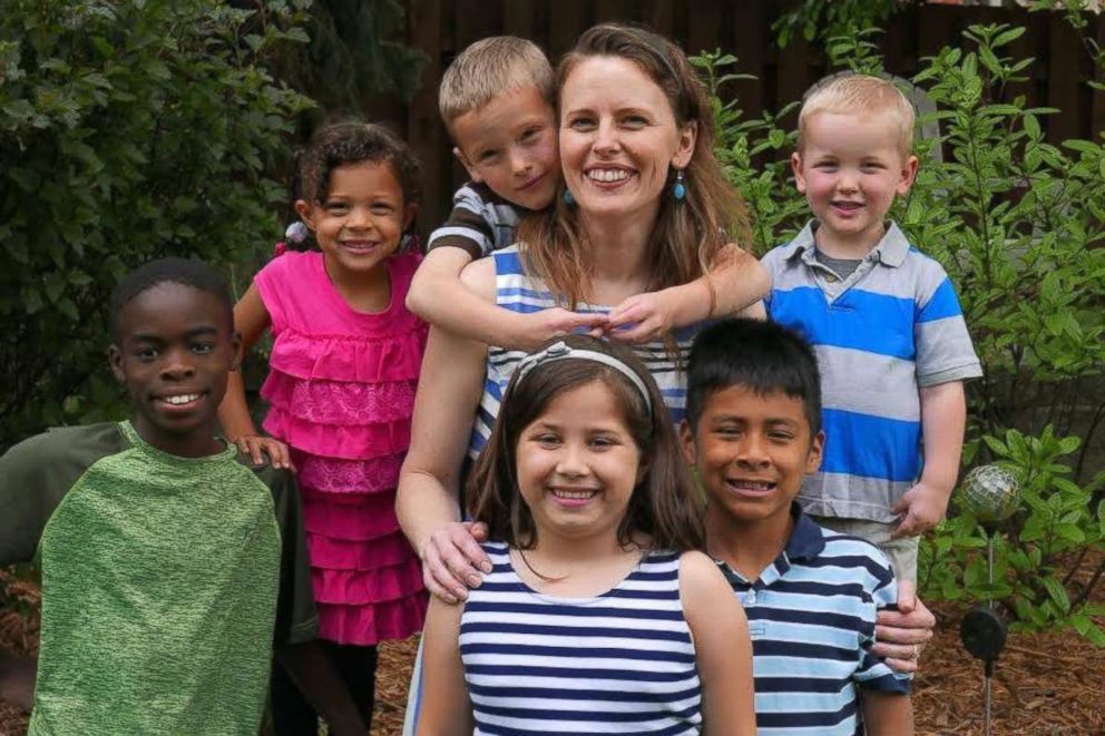 PHOTO: Marilee Bradley of Lincoln, Nebraska, poses in an undated photo with her children, Josh, 12, Danny, 9, Bethany, 8, Joel, 6, Carolina, 5 and Teddy, 4.