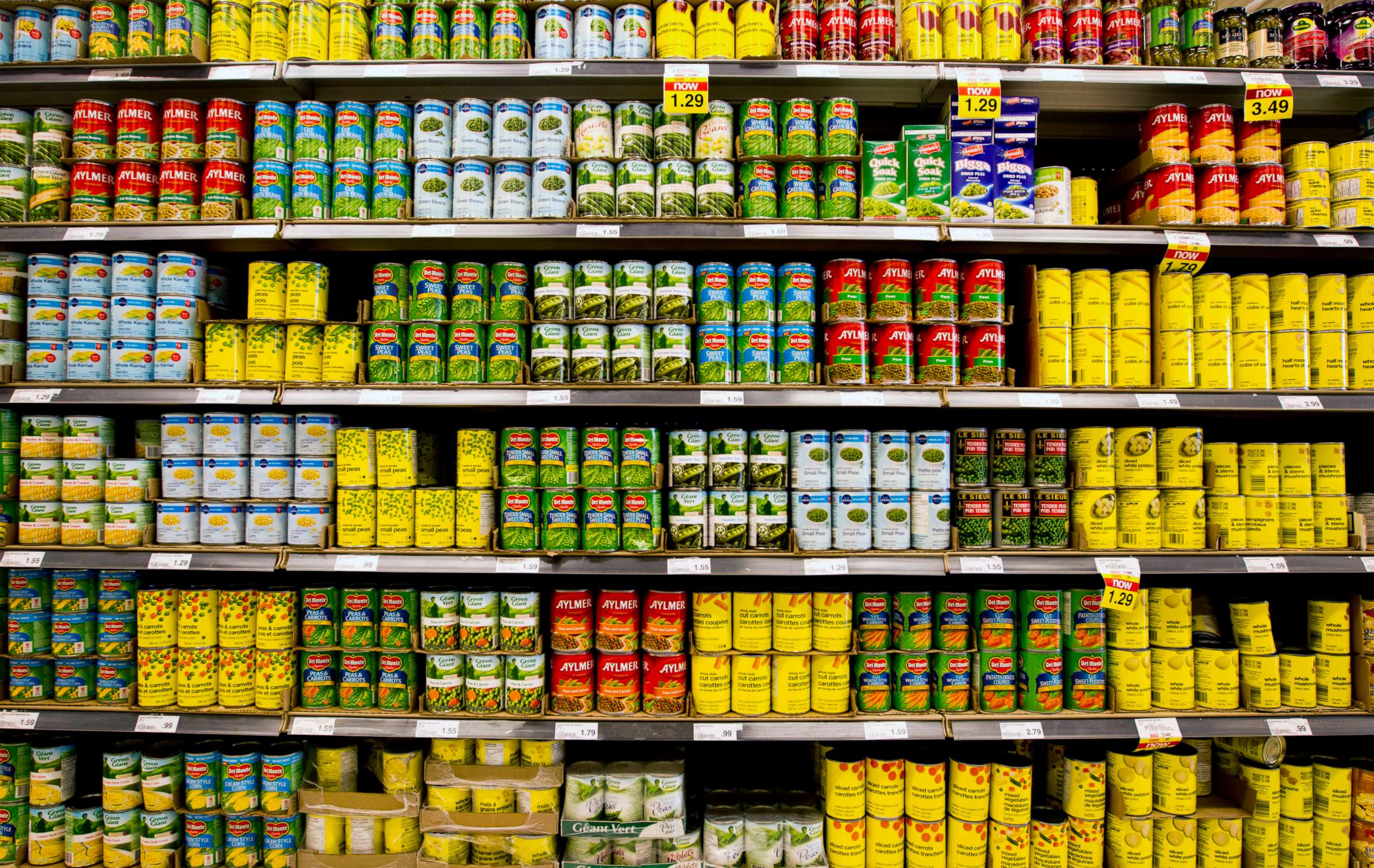PHOTO: Various canned goods are displayed for sale at a Loblaws Cos. Ltd. store in Toronto, Ontario, Canada, Aug. 31, 2011.