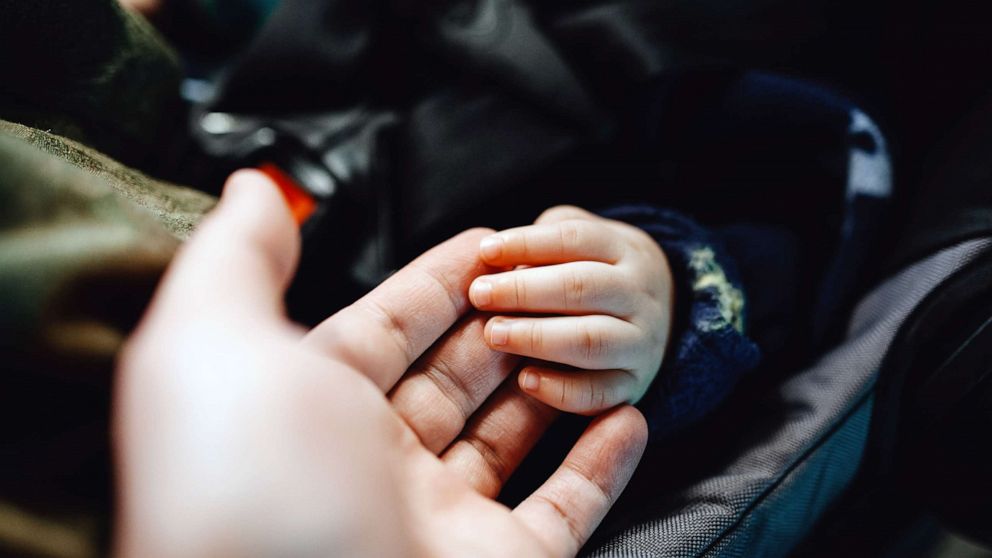 VIDEO: 20,000 child car seats recalled over choking hazard