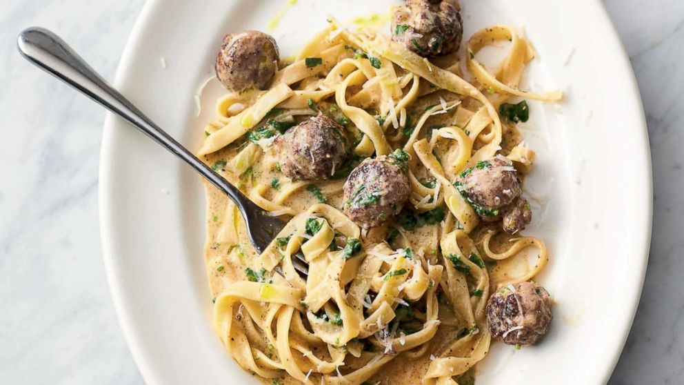 PHOTO: Jamie Oliver's easy sausage carbonara from his new cookbook "5 Ingredients Quick & Easy Food."