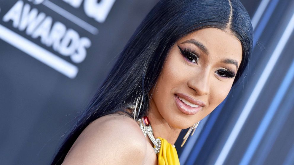 VIDEO: Cardi B takes us behind the scenes of the American Music Awards