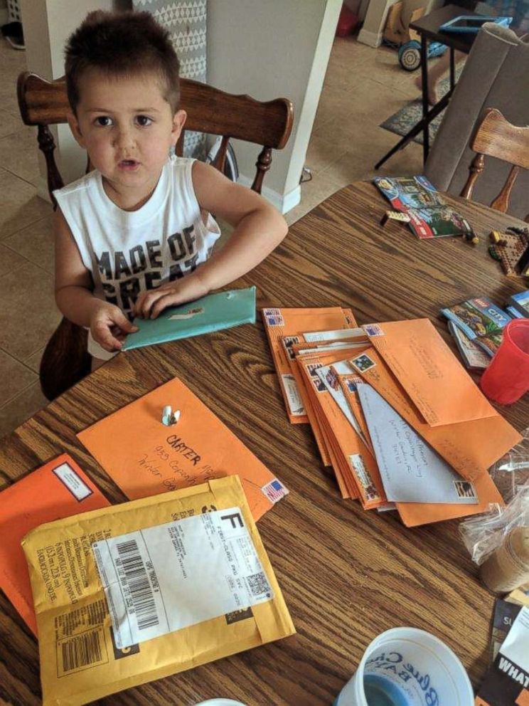 PHOTO: Cancer patient Carter McPherson, 4, is receiving letters from strangers after his mother posted a request for Halloween "cheer cards" for her son on the Nextdoor website.