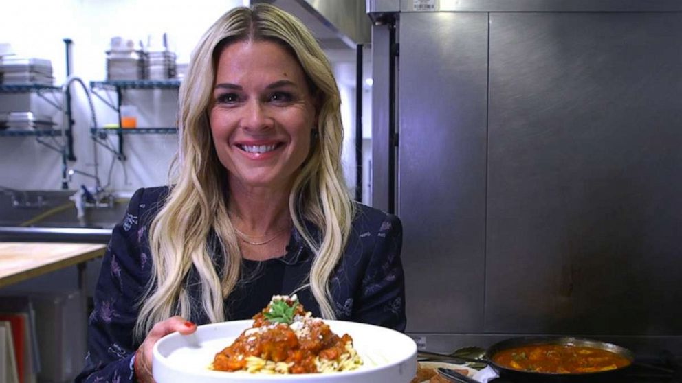 VIDEO: Need a solution for a quick Monday night dinner? Try Cat Cora’s stewed chicken 