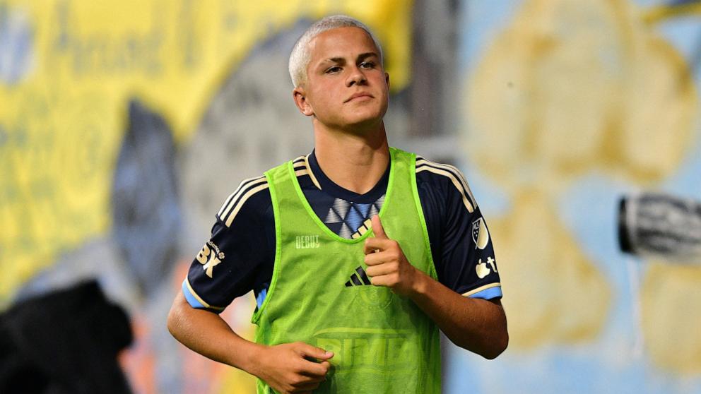 PHOTO: Philadelphia Union midfielder Cavan Sullivan (6) warms up during the second half against the New England Revolution at Subaru Park, July 17, 2024, in Philadelphia. 