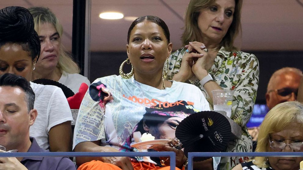 PHOTO: Queen Latifah attends the first round match between Venus Williams of USA and Greet Minnen of Belgium on day two of the 2023 US Open at Arthur Ashe Stadium at the USTA Billie Jean King National Tennis Center, Aug. 29, 2023 in NYC.