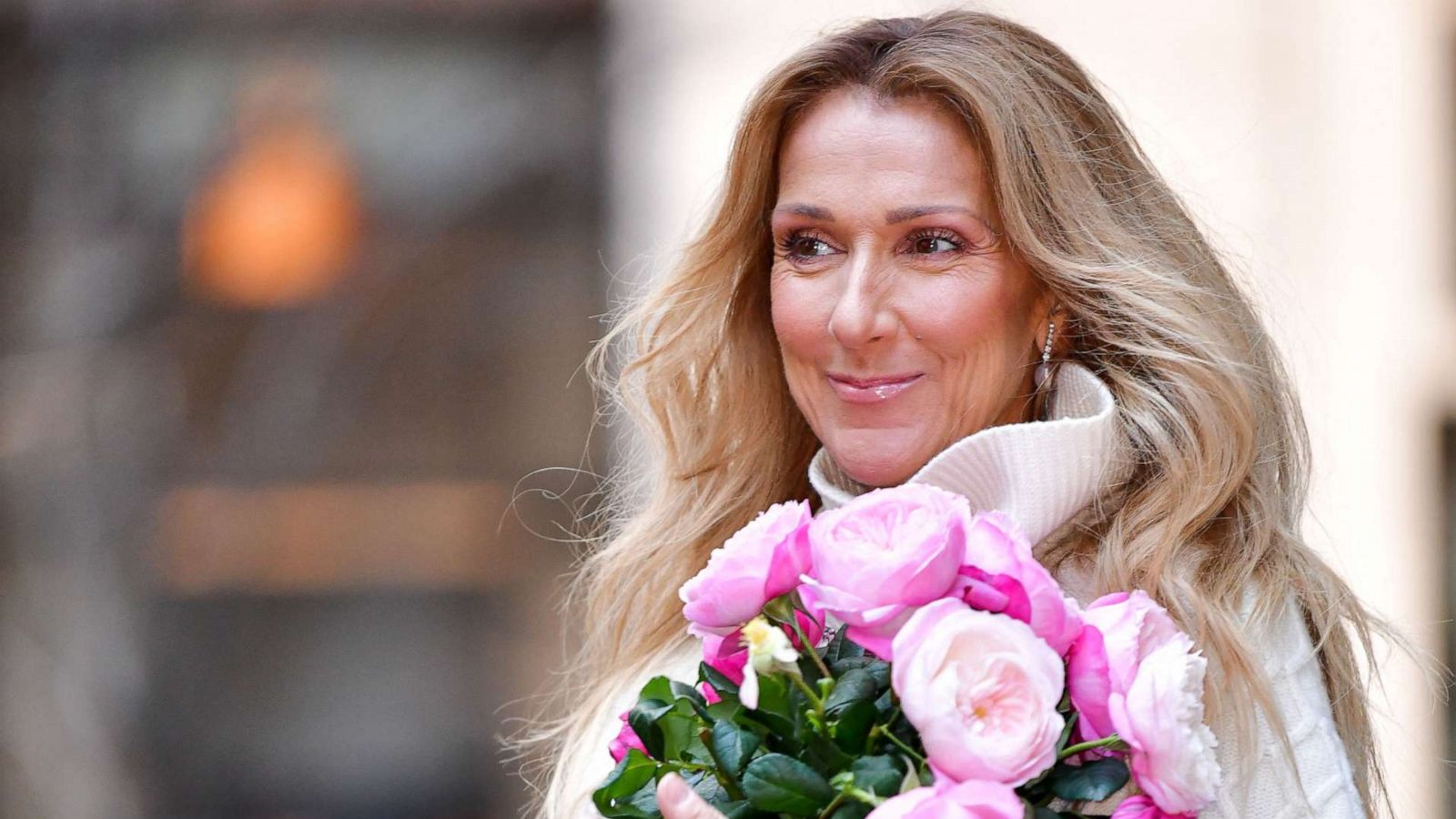 PHOTO: Celine Dion leaves her hotel of Lower Manhattan, New York, March 8, 2020.