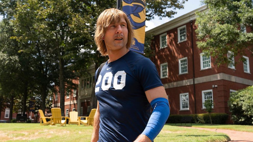 PHOTO: Glen Powell stars in Hulu's new "Chad Powers."