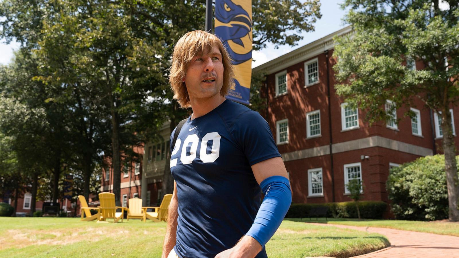 PHOTO: Glen Powell stars in Hulu's new "Chad Powers."