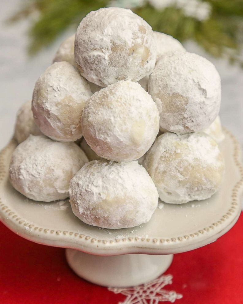 PHOTO: Martha Stewart Living's chai snowball cookies.