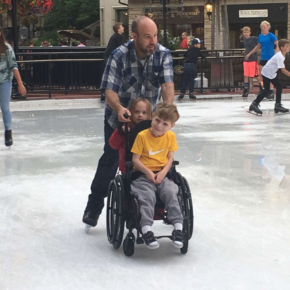 VIDEO: Stranger treats boy in a wheelchair "like everyone else" 