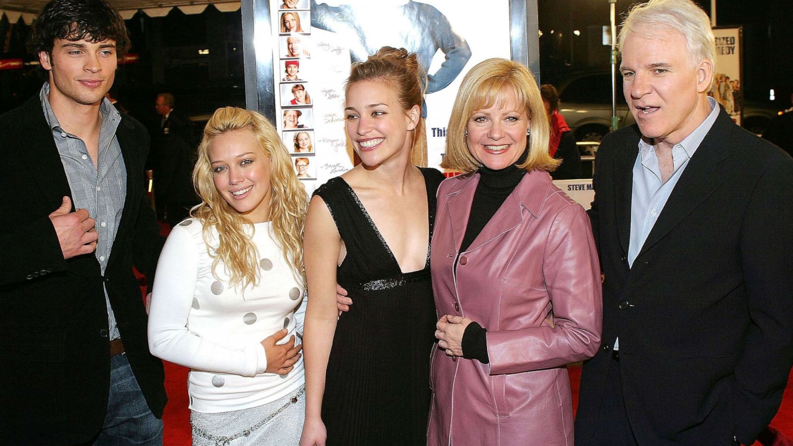 PHOTO: Actors Tom Welling, Hilary Duff, Piper Perabo, Bonnie Hunt and Steve Martin attend the Cheaper By The Dozen Premiere December 14, 2003 in Hollywood, Calif.