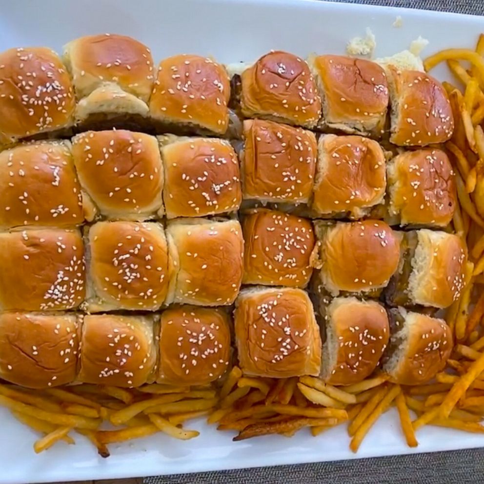 VIDEO: How to make 24 cheeseburger sliders in a single pan
