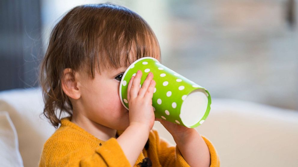 Major new beverage guidelines for kids 5 and under: What parents should know - GMA