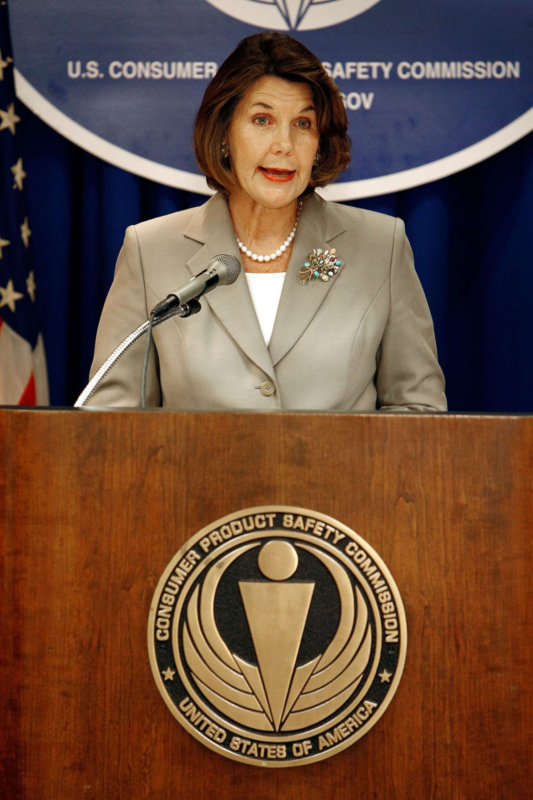 PHOTO: The logo for the U.S. Consumer Product Safety Commission marks a podium during a press conference in Bethesda, Md., Aug. 14, 2007.