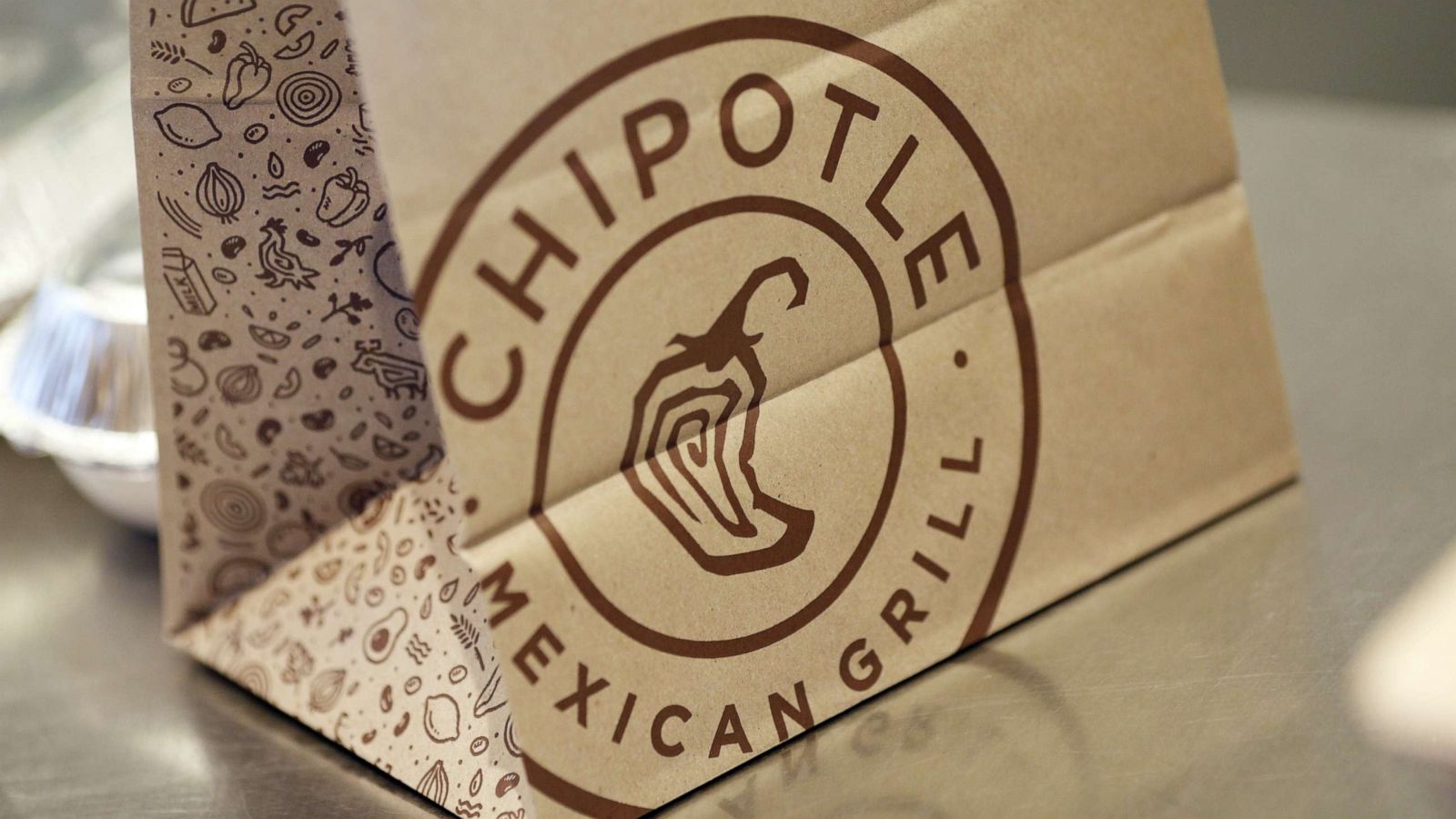 PHOTO: A to-go bag sits at a Chipotle restaurant in Louisville, Ky., Feb. 2, 2019.