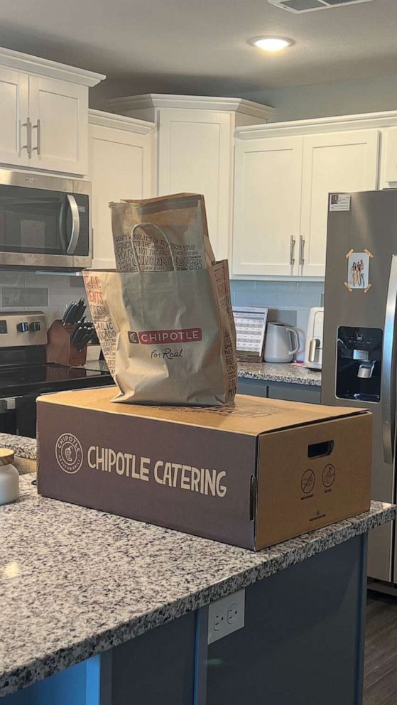 VIDEO: Mom’s clever Chipotle catering hack is her way of meal prepping 
