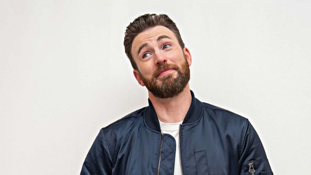 VIDEO: Captain America aka Chris Evans attends his high school reunion