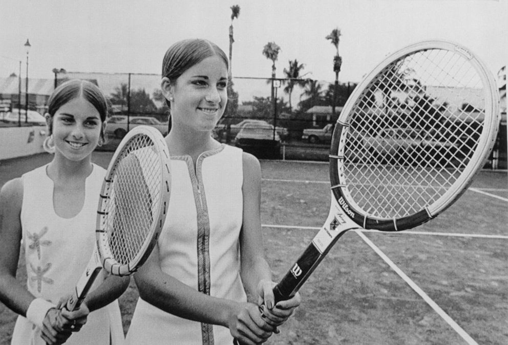 PHOTO: Sisters and tennis stars Jeanne Evert, 14, and Chris Evert, 16, in Ft. Lauderdale, Fla. in 1972.