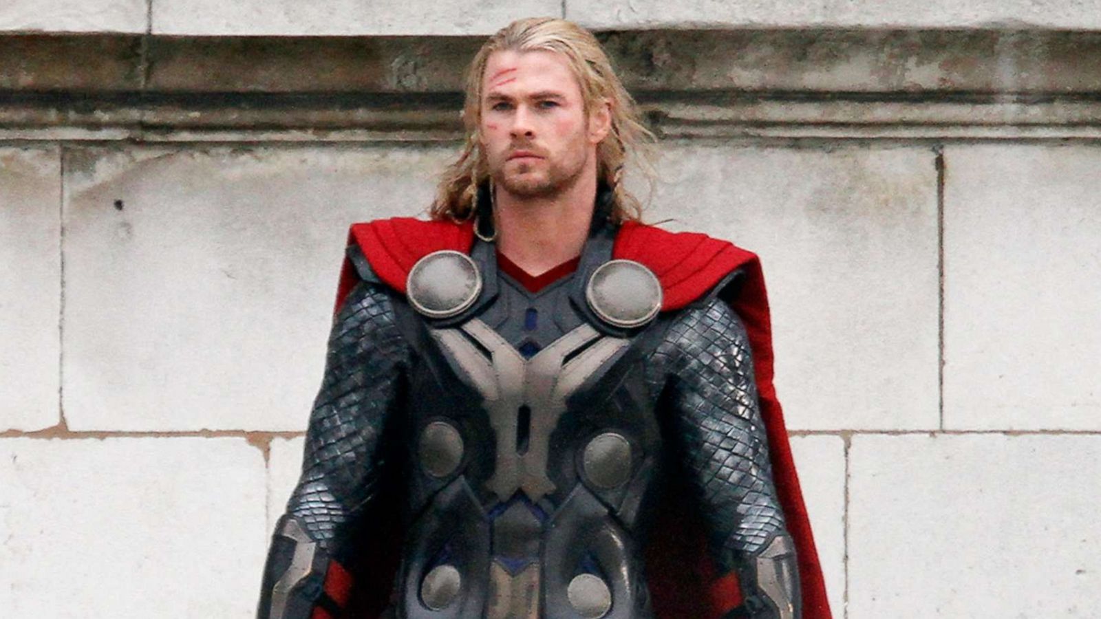 PHOTO: Chris Hemsworth filming on the set of Thor 2, Nov. 16, 2012, in London.