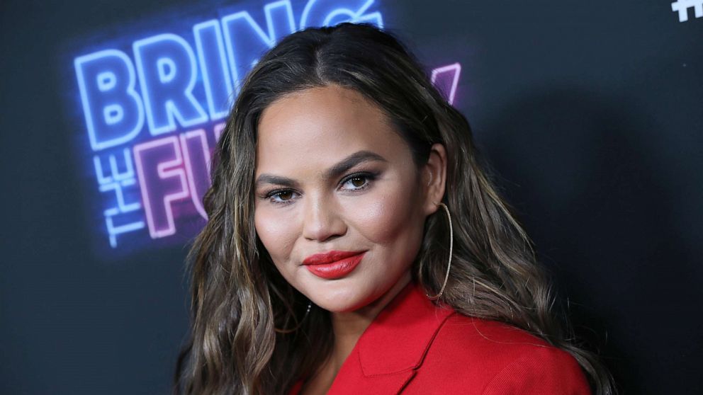 VIDEO: Chrissy Teigen reveals she suffered a pregnancy loss days after hospitalization