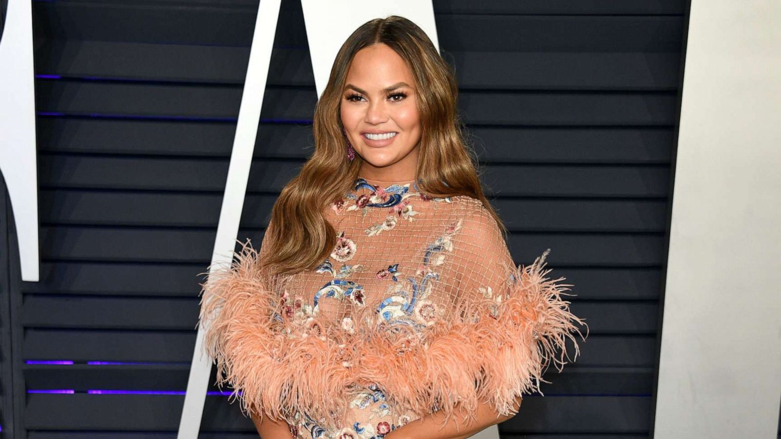 PHOTO: Chrissy Teigen attends 2019 Vanity Fair Oscar Party Hosted By Radhika Jones at Wallis Annenberg Center for the Performing Arts, Feb. 24, 2019, in Beverly Hills, Calif.