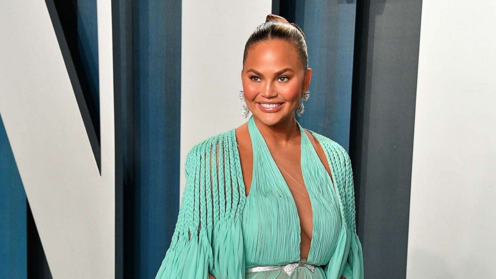 PHOTO: Chrissy Teigen attends the 2020 Vanity Fair Oscar party hosted by Radhika Jones at Wallis Annenberg Center for the Performing Arts on February 09, 2020 in Beverly Hills, Calif.