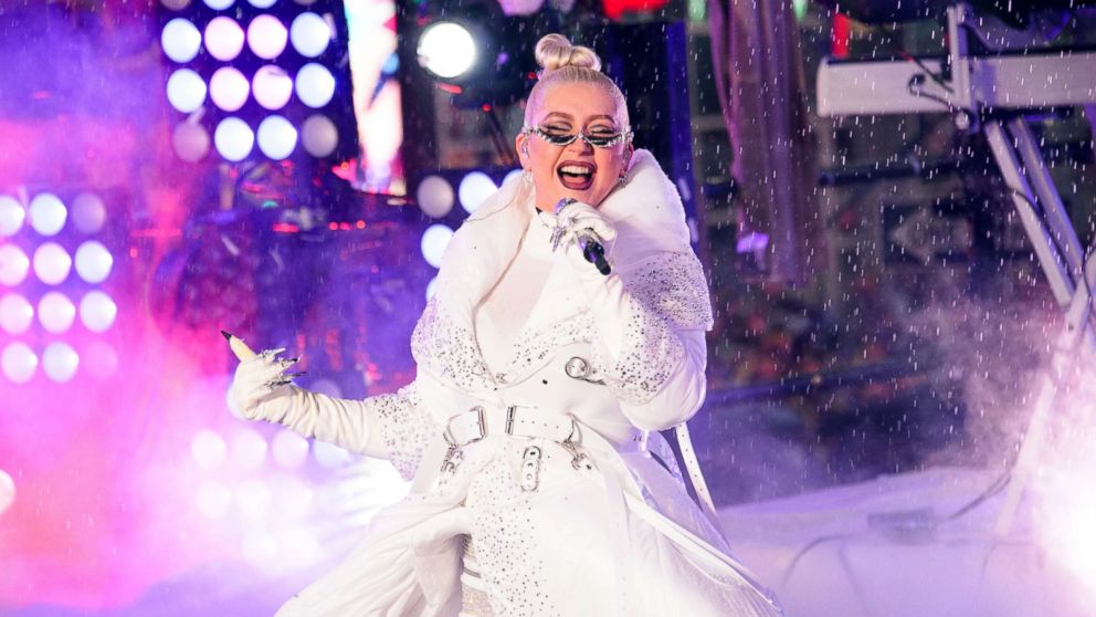 VIDEO: Christina Aguilera to perform live on 'New Year's Rockin' Eve' show