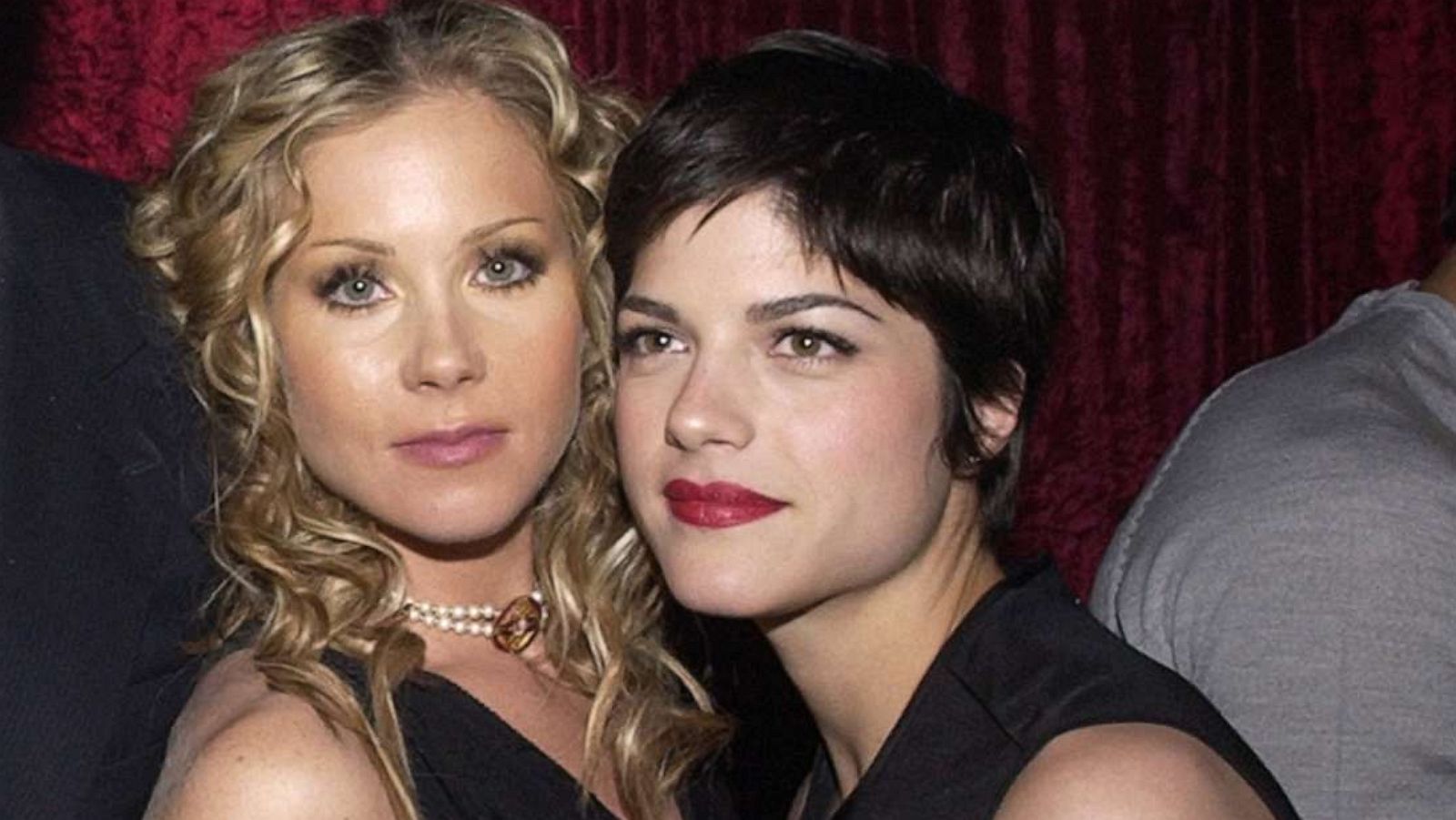 PHOTO: Christina Applegate and Selma Blair.