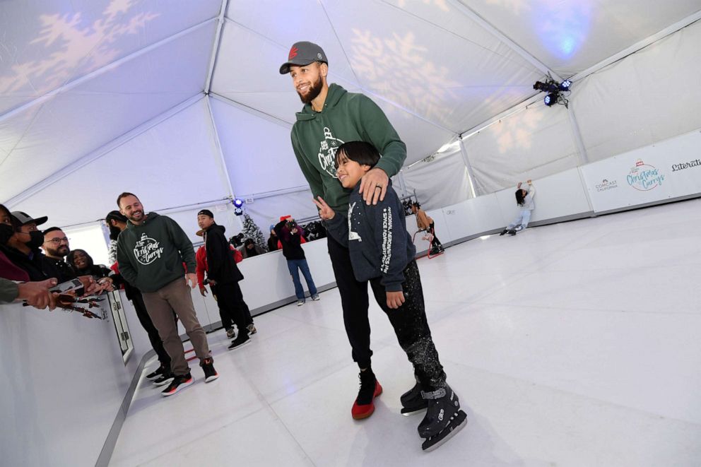 Steph Curry And His Daughter Have The Cutest Handshake, 43% OFF