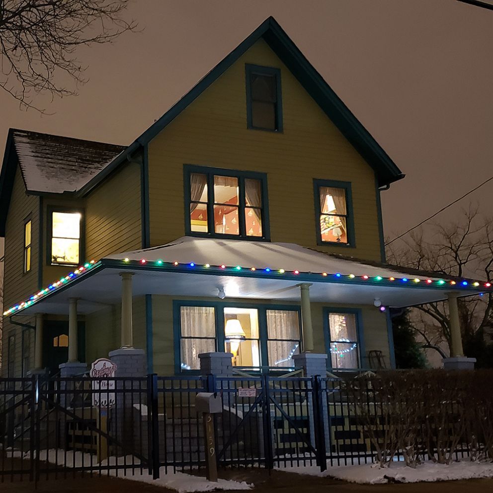 VIDEO: House from ‘A Christmas Story’ is up for sale 
