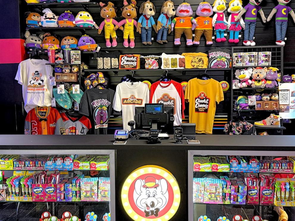 PHOTO: Chuck E. Cheese is introducing Chuck’s Arcade, a new entertainment center made specifically for adults.