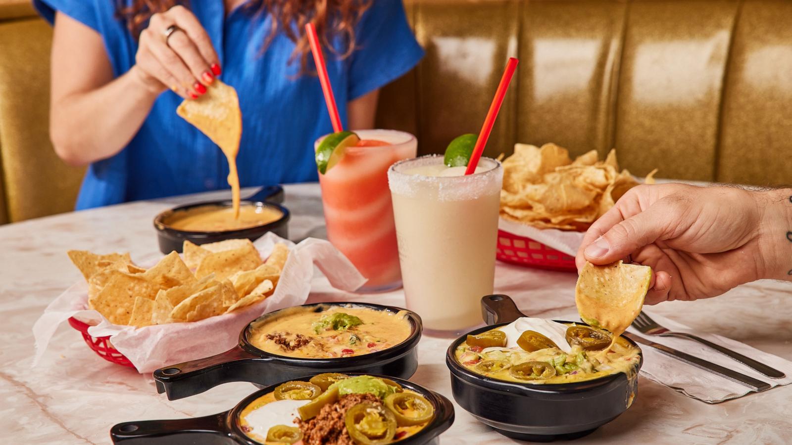 PHOTO: Chuy's queso bowls