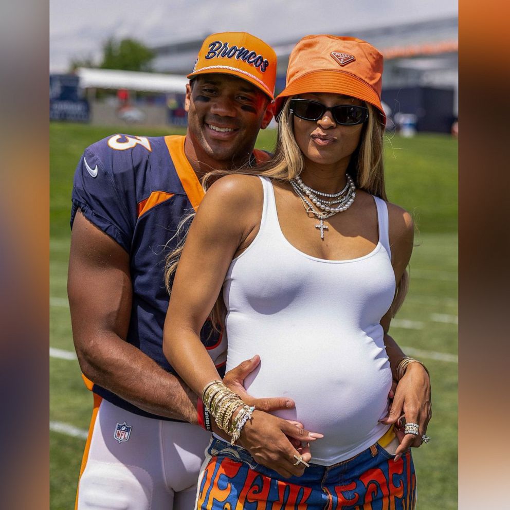 Russell Wilson shares sweet family photo with wife Ciara, their