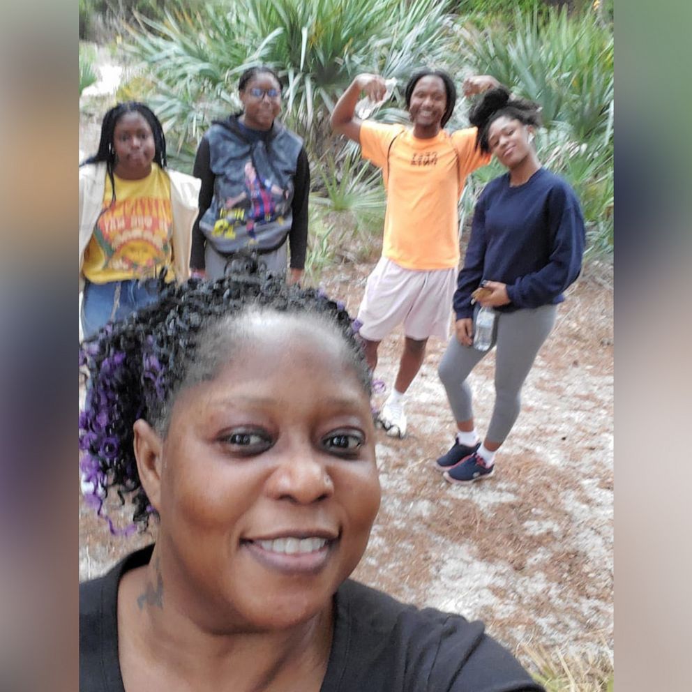 PHOTO: Cindy Dawkins of Boynton Beach, Fla., poses with her four children in an undated family photo.