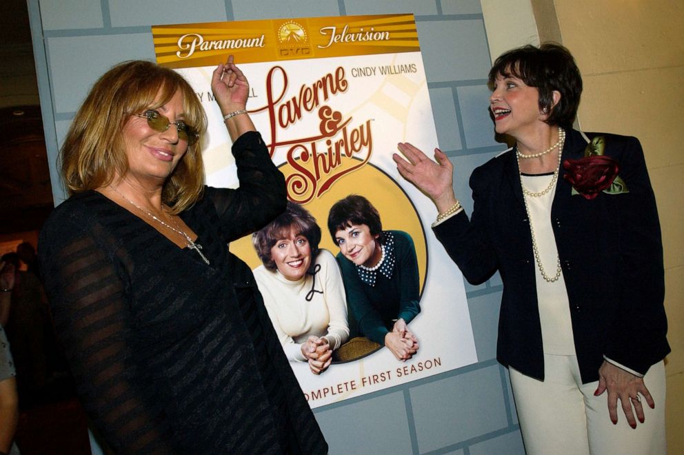 PHOTO: Actresses Penny Marshall (L) and Cindy Williams (R) pose at a reception after a ceremony honoring each of them with a star on the Hollywood Walk of Fame on August 12, 2004 in Hollywood, Calif.
