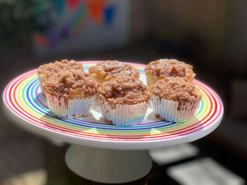 PHOTO: Rosanna Pansino's cinnamon apple crisp muffins