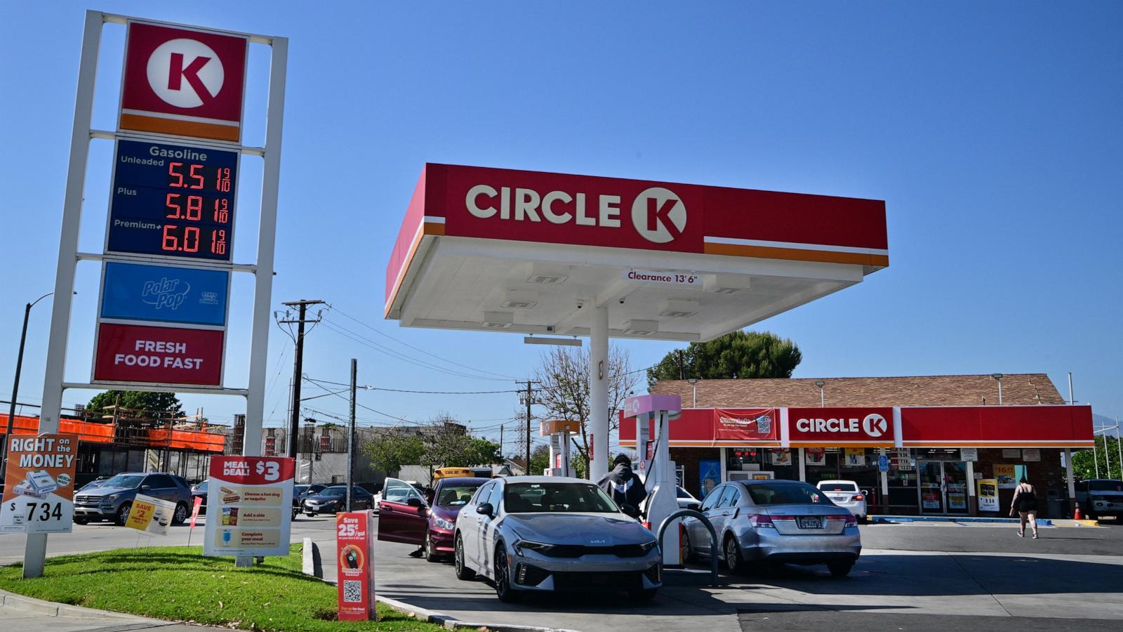 PHOTO: Gas prices are listed on a board at a Circle K gas station in Rosemead, Calif., April 28, 2026.