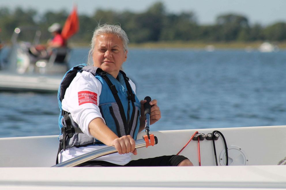 PHOTO: Pauline Dowell is a blind sailor who competes in competitions around the world.