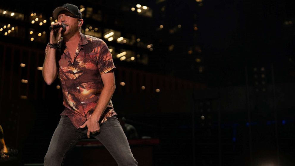 VIDEO: Cole Swindell Performs Live on 'GMA'
