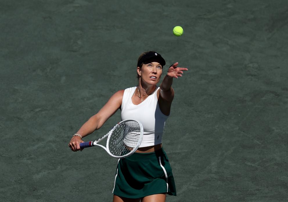 PHOTO: Danielle Collins serves the ball during the singles final on the final day of the WTA 500 Credit One Charleston Open at Credit One Stadium on April 7, 2024 in Charleston, S.C.