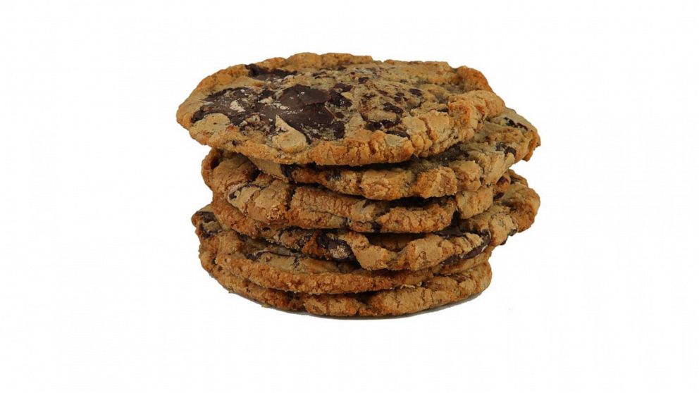 Biscuit géant pépites de chocolat  Cookies recipes chocolate chip,  Tupperware recipes, Giant chocolate chip cookie