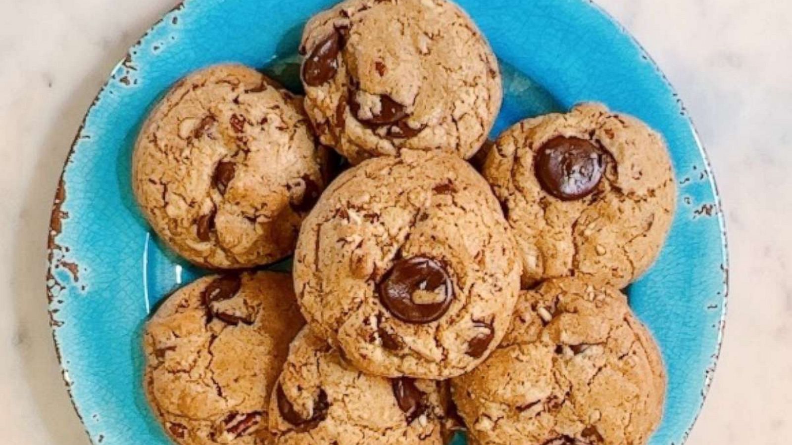 PHOTO: A plate of Anthony Underwood's perfect chocolate chip cookies.