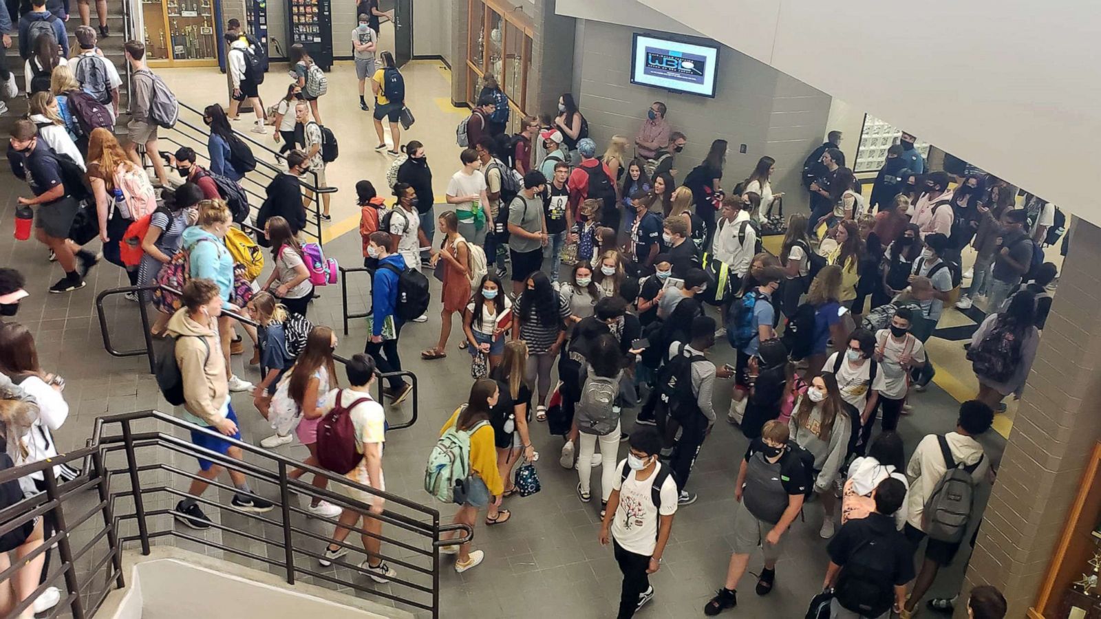 PHOTO: Students change classes during the first week of school at Sequoyah High School in Canton, Ga., Aug. 7, 2020.