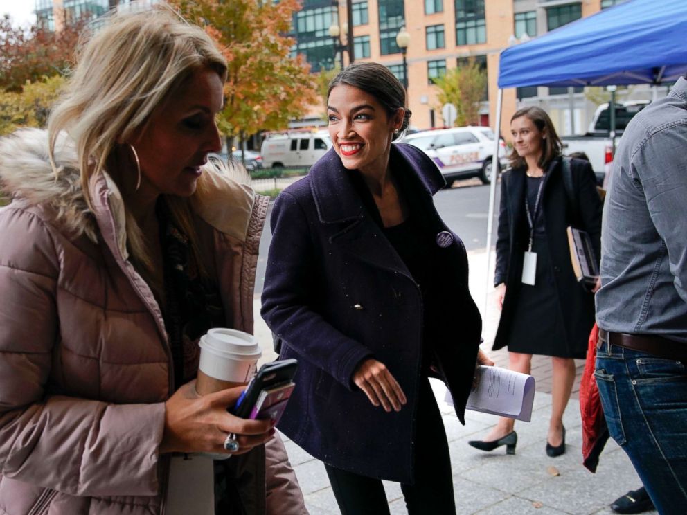 Alexandria Ocasio-Cortez opens freshman orientation by leading protest ...