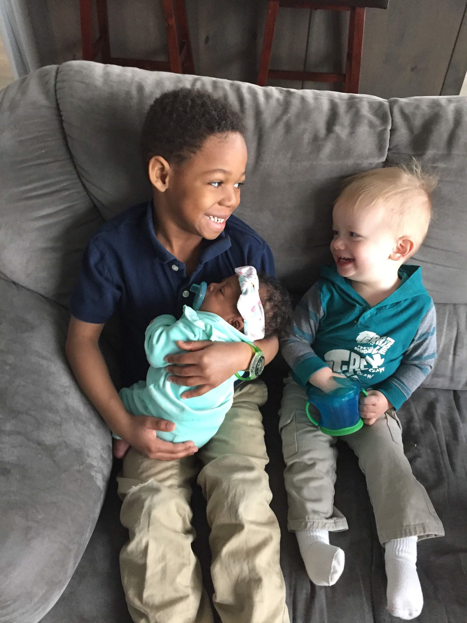 PHOTO: Milo Weight, 5 and his brother Nash Weight, 2, are seen in an undated photo with their baby sister, Onni Weight, 3 months. 